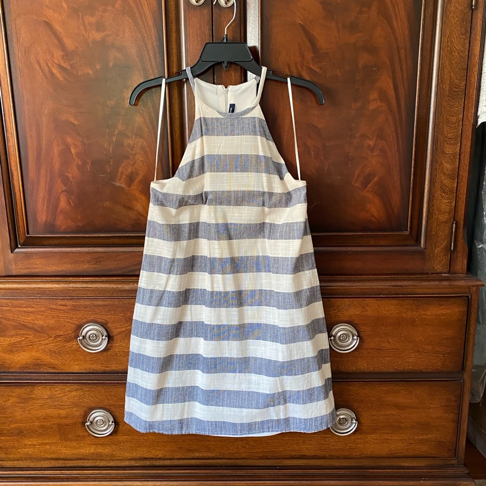 One ❤️ Clothing new without tag. Size medium.